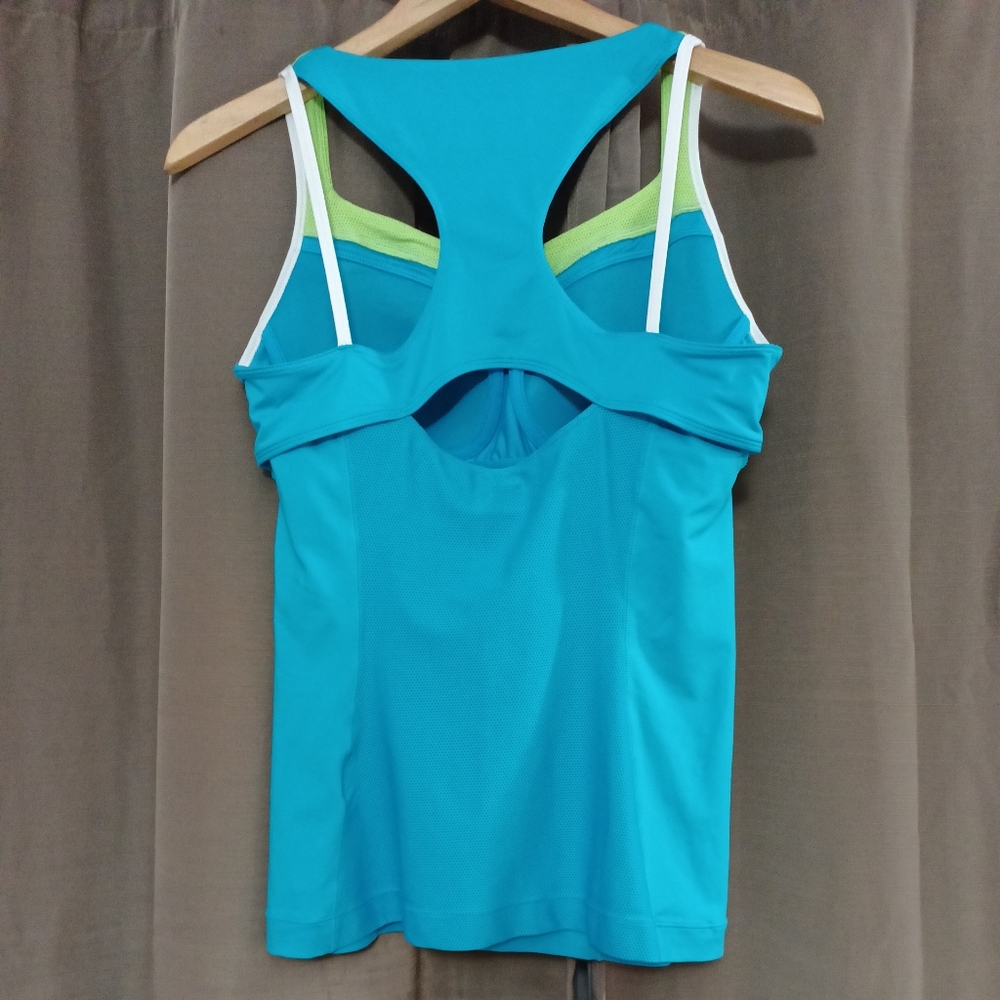 Nike Dri-Fit Racer Back Workout Tank Size Medium - Picture 4 of 5